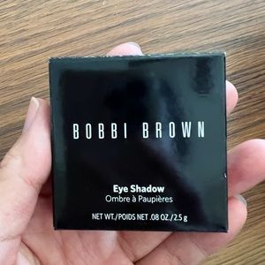 Bobbi Brown eyeshadow Shell